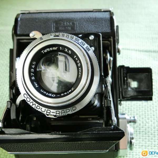 Carl zeiss opton tessar 75/3.5 6x4.5 中幅120輕便機皇 $3800 半截真皮套