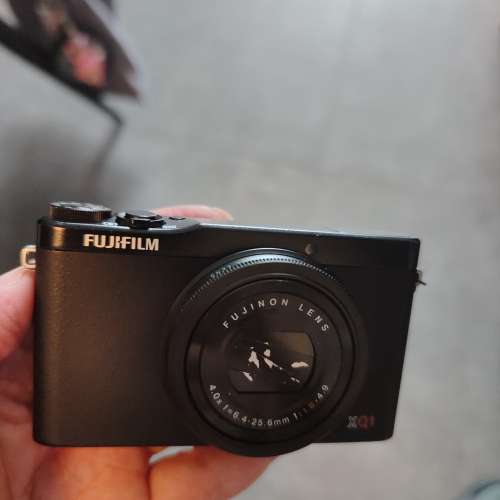 Fujifilm XQ1