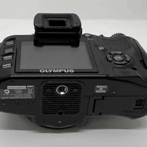 Olympus E410 + 14-42mm + 40+150mm