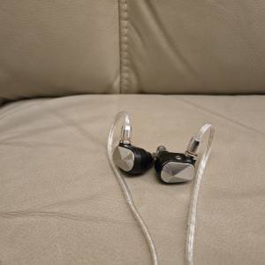 Astell&Kern × Campfire Audio Pathfinder