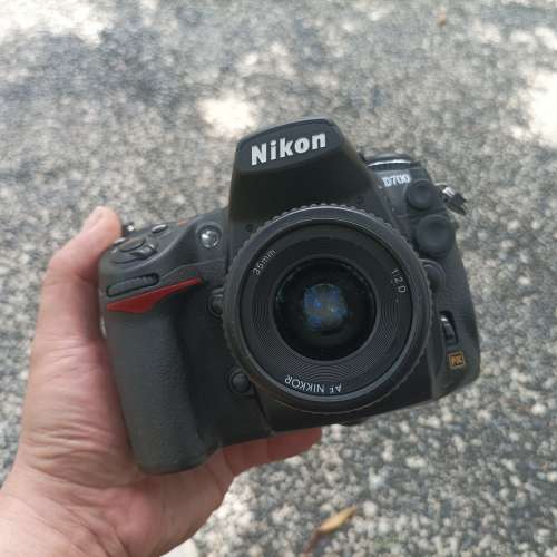 Nikon D700+AF 35MM F2+AF28-200mm