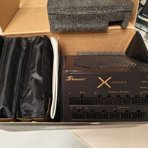 Seasonic X-Series SS-750KM 750W 80+Gold 金牌全模組火牛