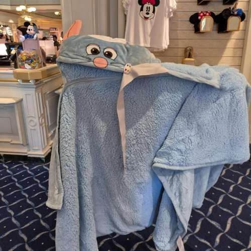 原價EUR$40、代購賣$5xx，2025剛上市 法國🇫🇷迪士尼全新正版 五星級大鼠remy披風 ...