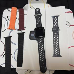 （行貨長保）Apple Watch SE 44mm 午夜黑色 GPS版本 橡膠Nike 運動錶帶（午夜天色）