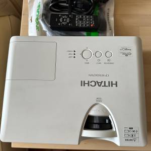 HITACHI CP-WX4042WN