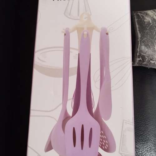 全新耐熱紫色矽膠一套六件廚具用品New silicone purple kitchenware ( 1 set in 6 ...
