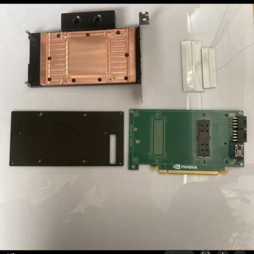 Nvidia Tesla V100 SXM2 PCI-E 顯卡水冷