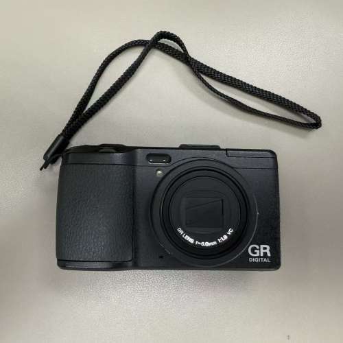 RICOH GR DIGITAL IV