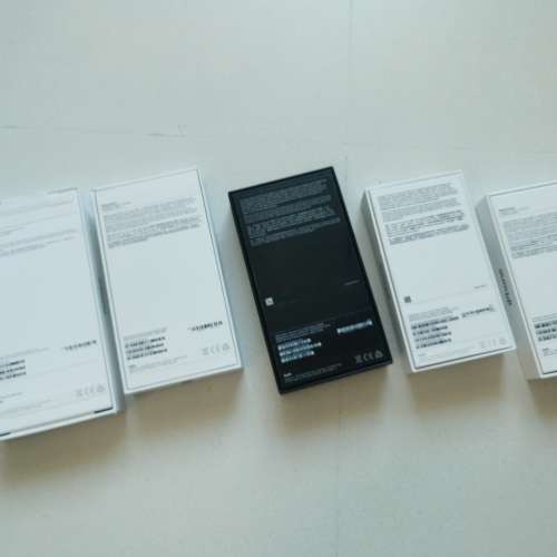 iphone吉盒 5個,有16pm,14p,12p,13mini,12mini