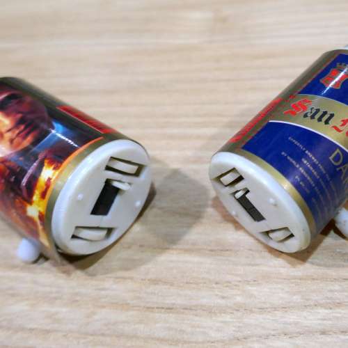 幾拾年前物品清貨~古董成龍玩具2個