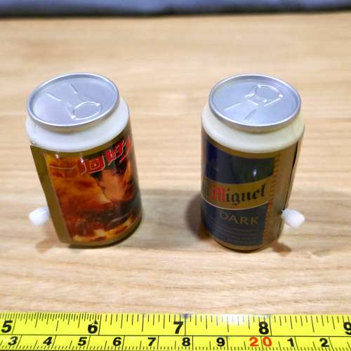 幾拾年前物品清貨~古董成龍玩具2個