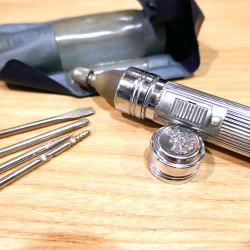 幾拾年前物品清貨~古董電筒多用批1個