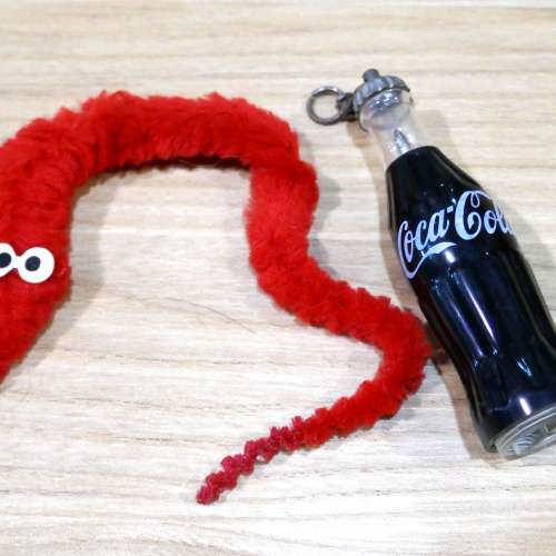 幾拾年前物品清貨~...古董玩具共2件