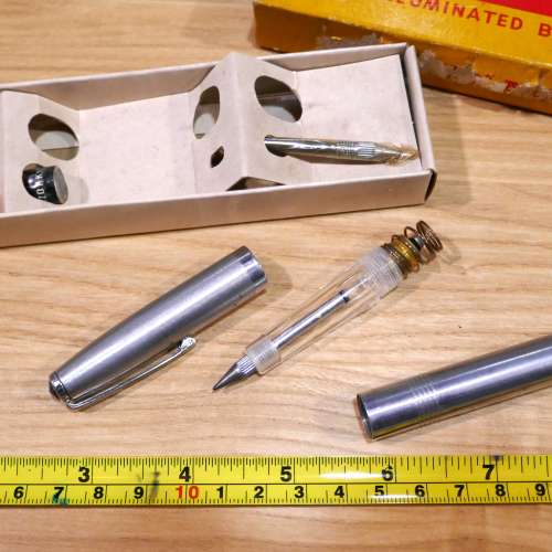 幾拾年前物品清貨~古董電筒筆1件