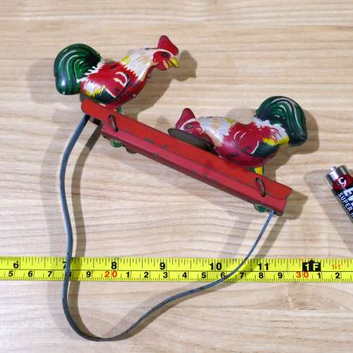 古董手動公雞啄米1件...鐵皮玩具