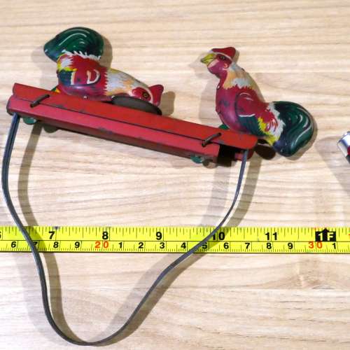 古董手動公雞啄米1件...鐵皮玩具