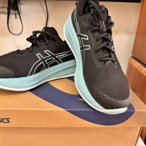ASICS  GEL-CUMULUS 26 LITE-SHOW 43.5號
