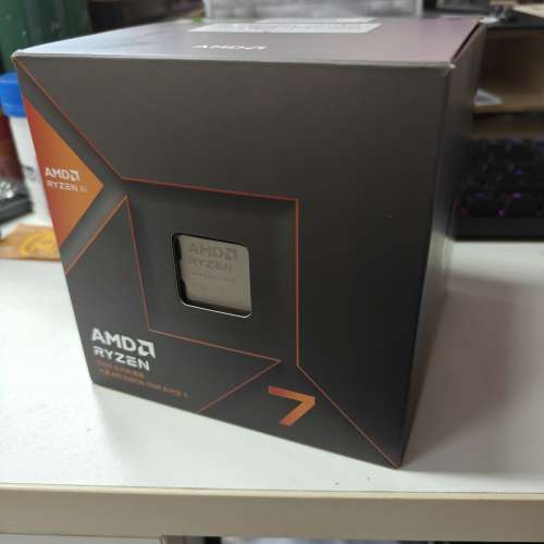 Amd Ryzen 7 8700G (內置超強顯卡780M)