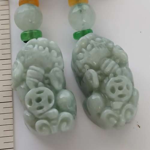 一手4個翡翠A玉约一吋小 貔貅吊咀連28寸繩頸链， 好工 好水頭， 招財保平安 亦可以...