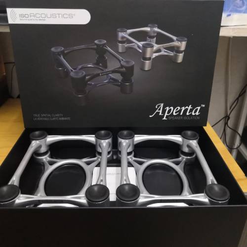 Iso Acoustics Aperta鋁製桌上型喇叭腳架1對(整體靓仔,全套有盒)