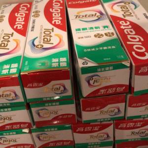 Colgate 高露潔total 護齦牙膏一支