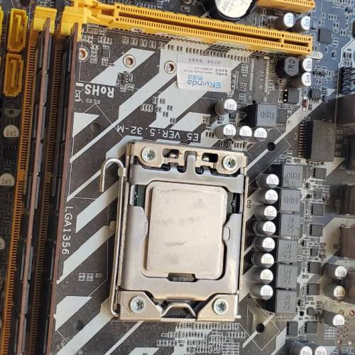 零件，xeon e5-2450  cpu 16gb x2 ram display card