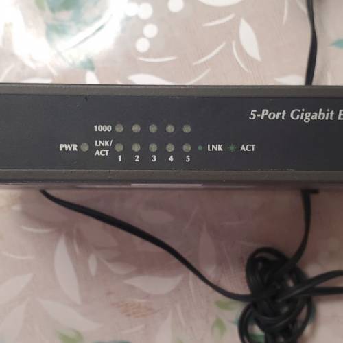 5 ports switch