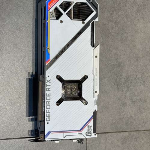 Asus ROG 3080 Gundam display card