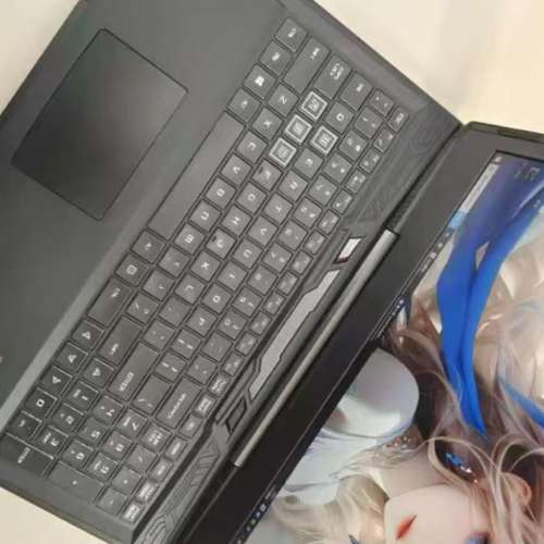 Intel&reg; Core&trade; i7-7700高階電競RGB手提電腦，GTX 1050 獨立顯卡，16G DDR4，Samsu...