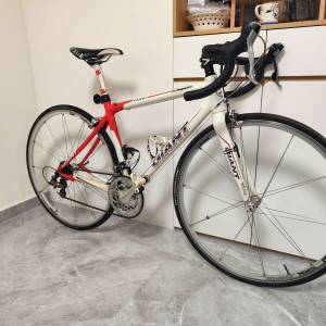 GIANT TCR 公路車 | SHIMANO TIAGRA 變速套件 | XSR 輪組 |  Fi'zi:k 坐墊 |  8.5KG