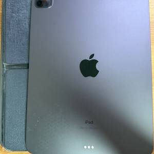 放 APPLE Ipad Pro 11吋(第2代) 跟保護套 512G