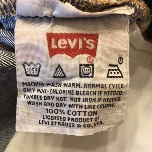LEVI’S 501 (women)