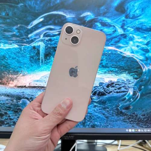 Apple iPhone 13 512G， 6.1寸大螢幕，電池效能80 ％，功能全部正常運作，已貼貴價...