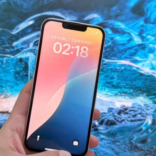 Apple iPhone 13 512G， 6.1寸大螢幕，電池效能80 ％，功能全部正常運作，已貼貴價...