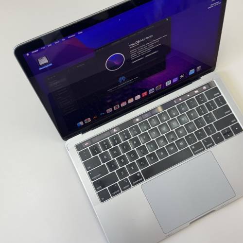macbook pro 13”
