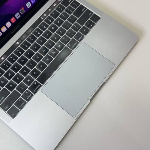 macbook pro 13”