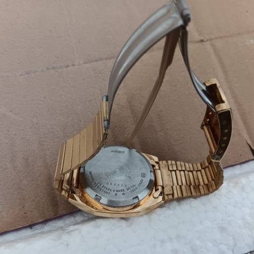 精工 7s26-5860金色自動錶