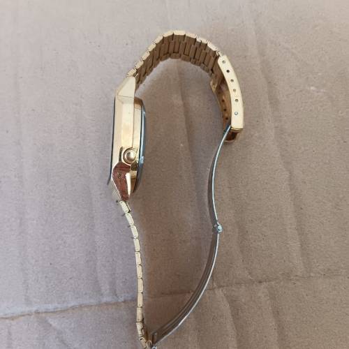 精工 7s26-5860金色自動錶