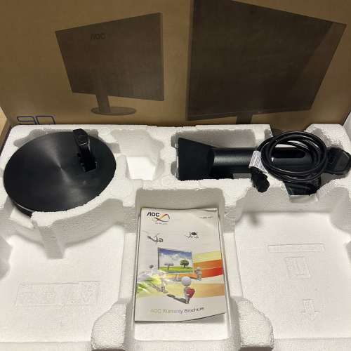 九成新 AOC Model U2790VQ 27吋 4K 顯示屏