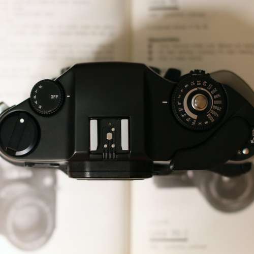 Leica R8 - Mint Condition
