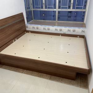 搬屋放: 油壓5尺大床 + sealy床褥 黃大仙 double bed and Sealy mattress