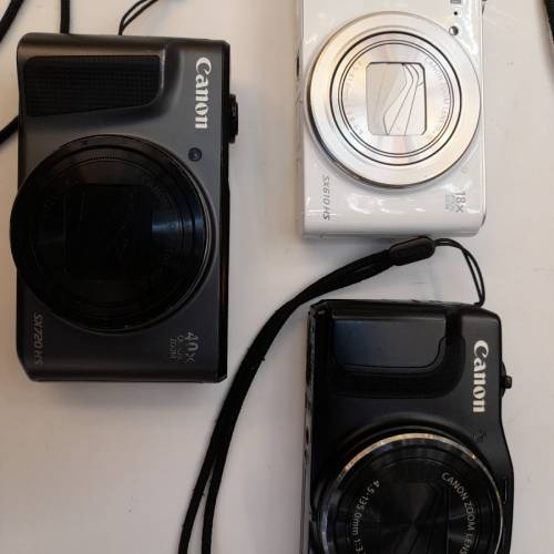 超過一千個 Canon ixus CCD  Cameras  在店