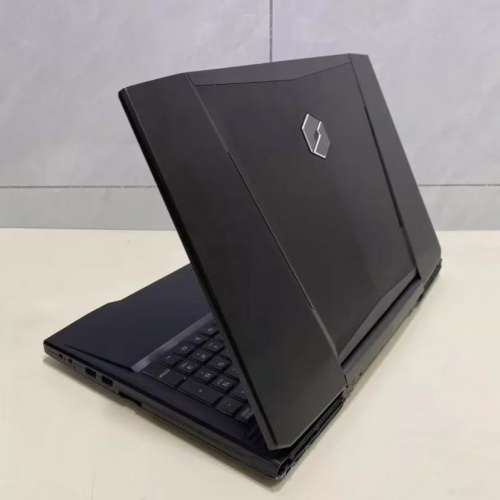 Intel®i7-6700電競筆記本電腦，頂配 16G ddr4 記憶體，samsung 870 evo 2TB SSD固...