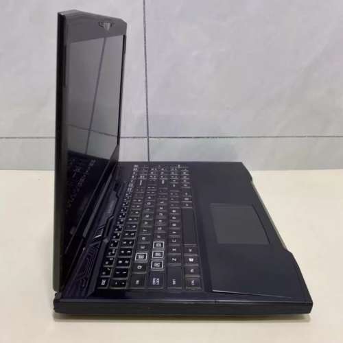 Intel®i7-6700電競筆記本電腦，頂配 16G ddr4 記憶體，samsung 870 evo 2TB SSD固...