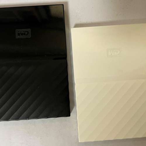USB 3.0 外置硬碟 1 TB x 2