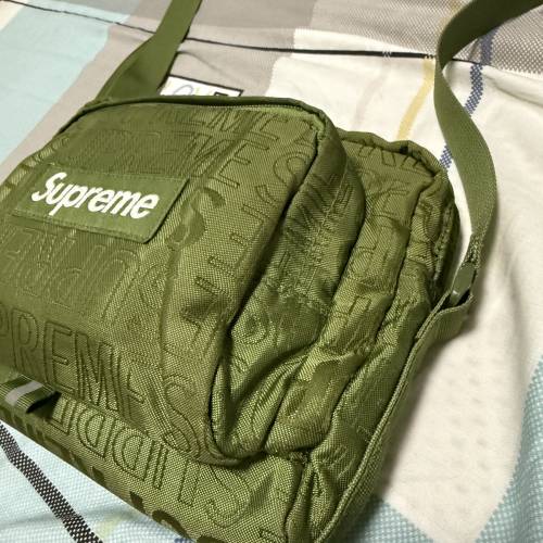 Supreme 19ss 斜孭袋 綠色