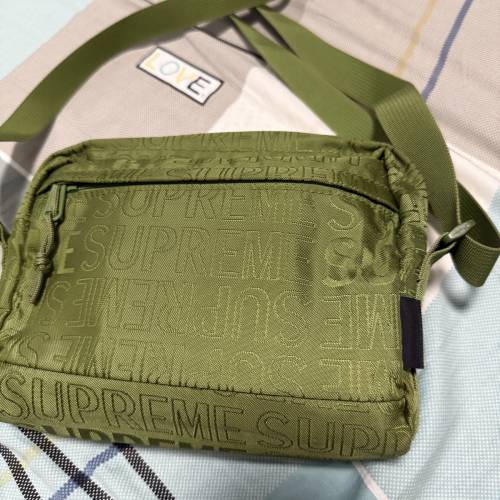 Supreme 19ss 斜孭袋 綠色