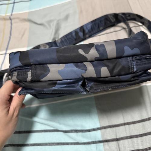 Porter 藍色迷彩斜孭袋 blue camouflage shoulder bag