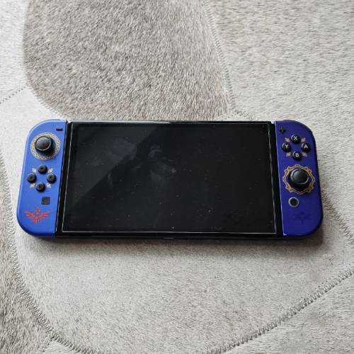 Nintendo Switch OLED版 (配薩爾達Skyward Sword Joycon)