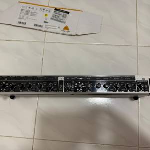 Behringer CX3400 分頻器